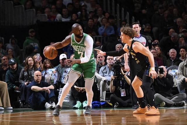 波尔津吉斯首发难救主 塔图姆布朗合砍56分助凯