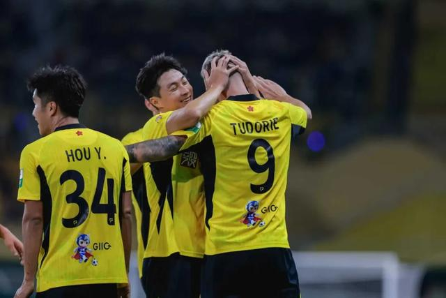 廖均健重返广州足球，加盟广州豹助力冲超