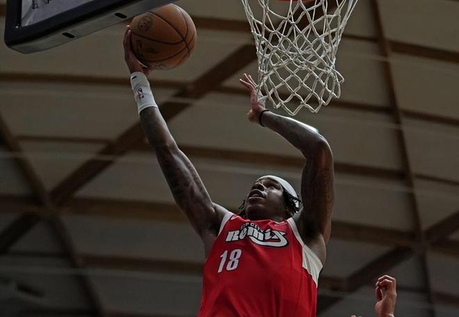 贾文特·库克24分难救主 南湾湖人逆转撕裂城混音