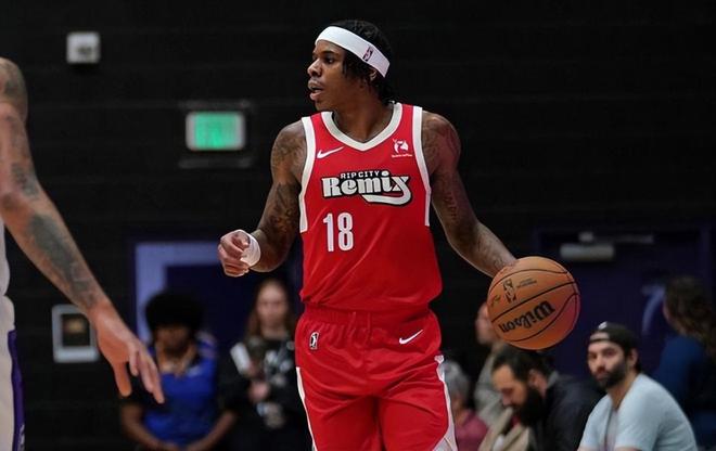 贾文特·库克24分难救主 南湾湖人逆转撕裂城混音