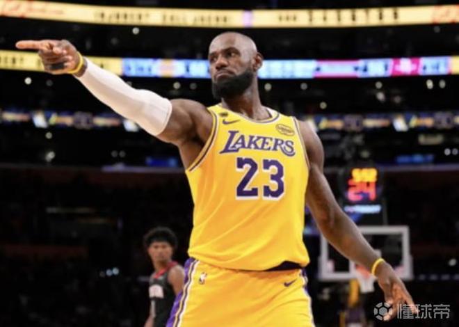 詹姆斯下赛季留湖人概率达50%市场预测数据揭示